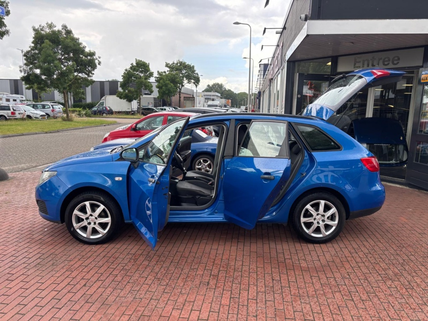 Foto van Seat Ibiza ST