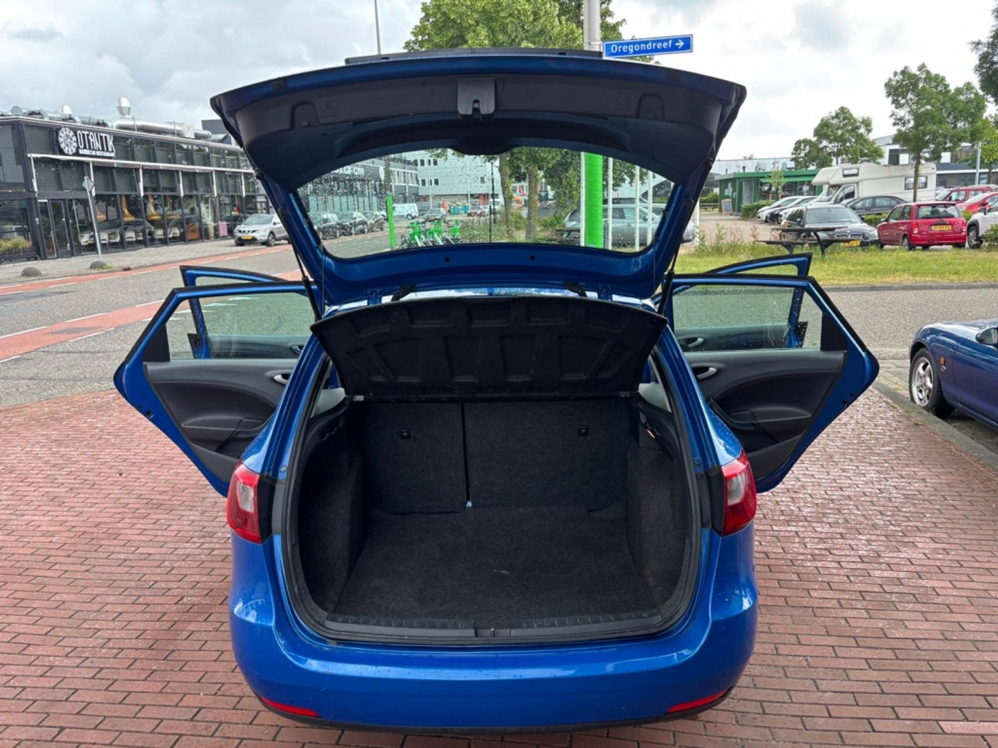 Foto van Seat Ibiza ST