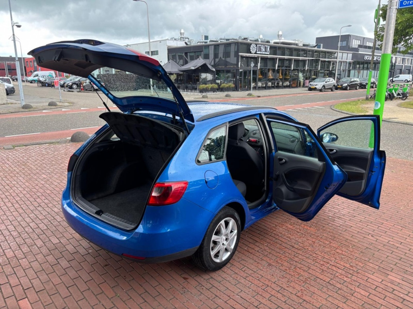 Foto van Seat Ibiza ST