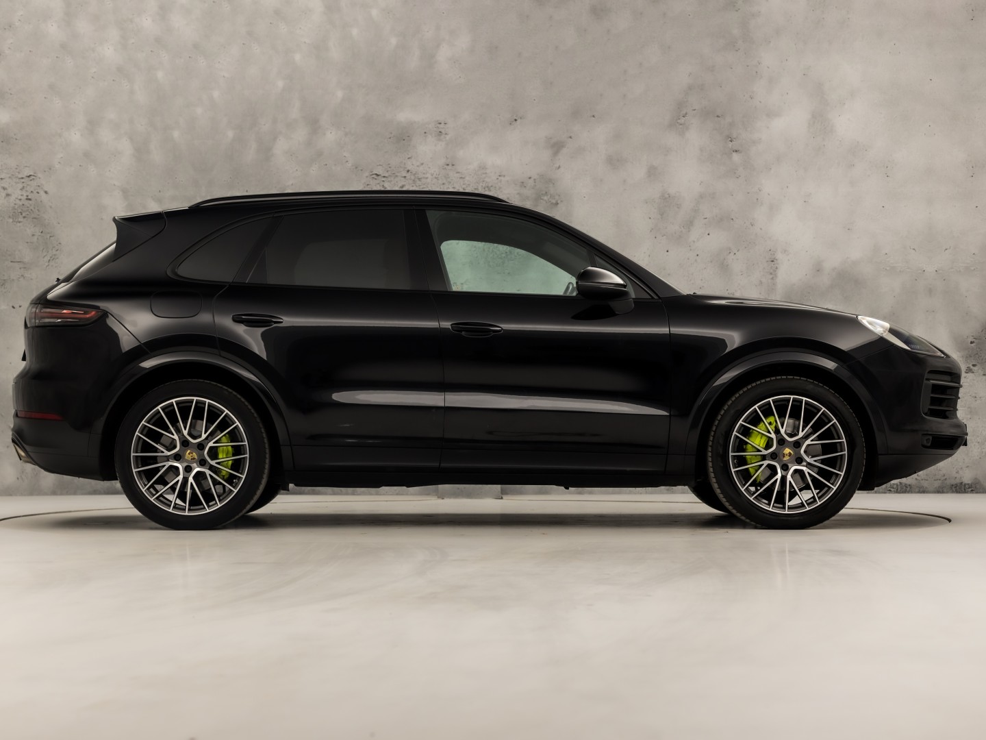 Foto van Porsche Cayenne E-hybrid