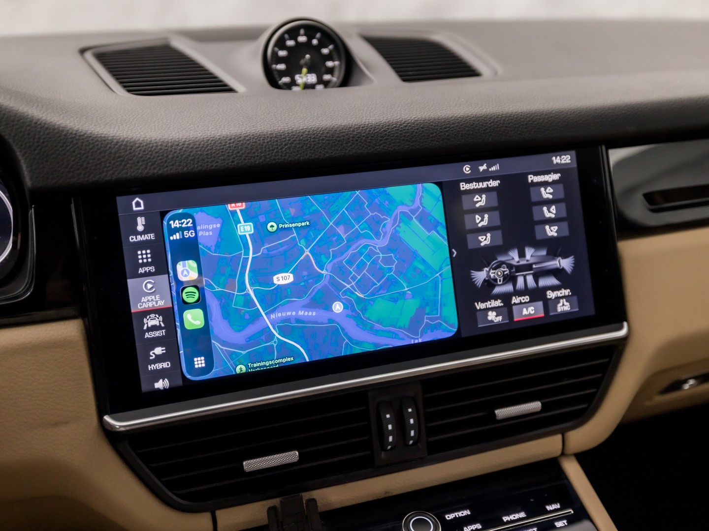 Foto van Porsche Cayenne E-hybrid