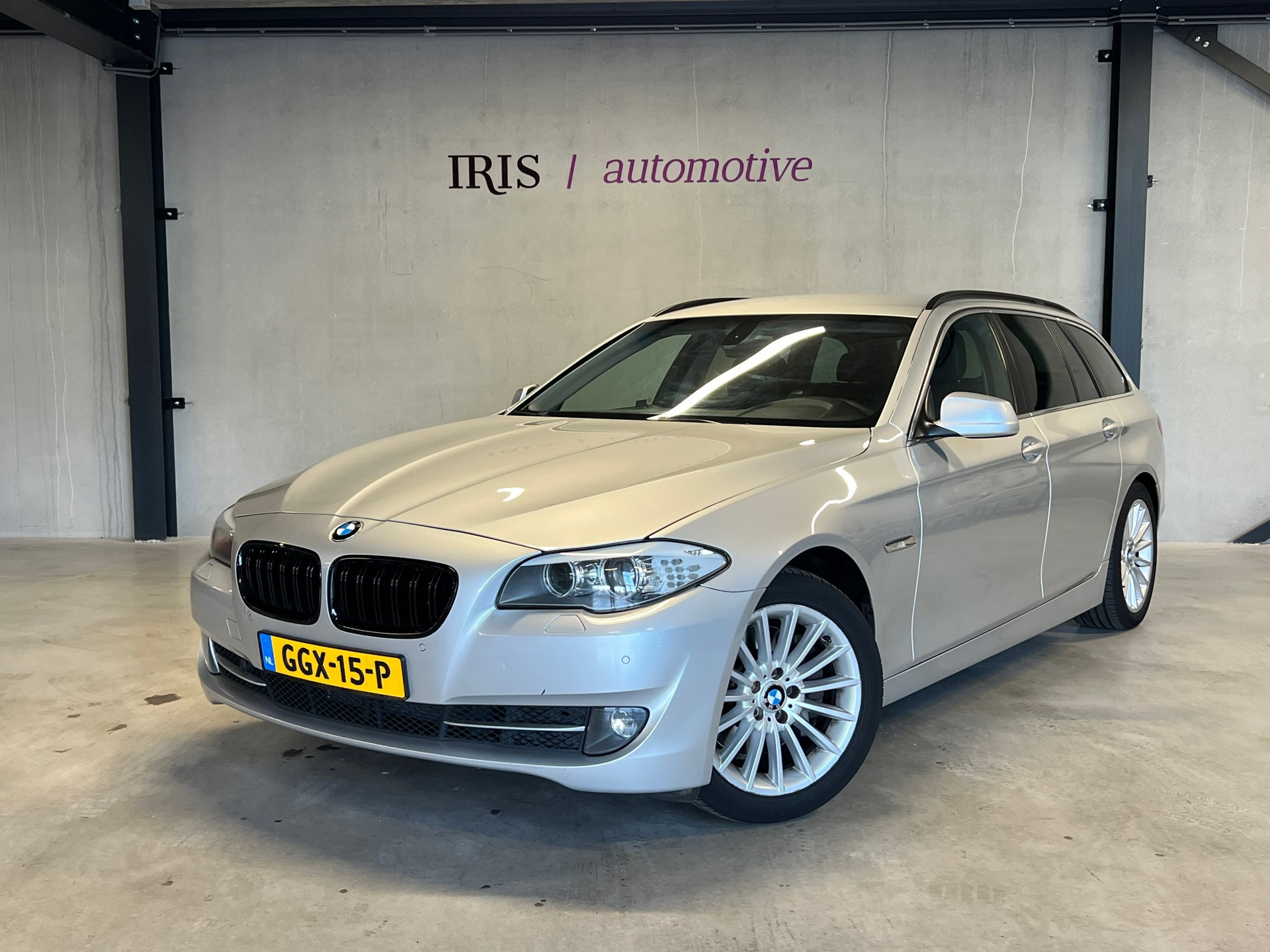BMW 5er Reihe 528i – Trekhaak – Goed Onderhouden – Stoelverwarming 2012 - voorkant