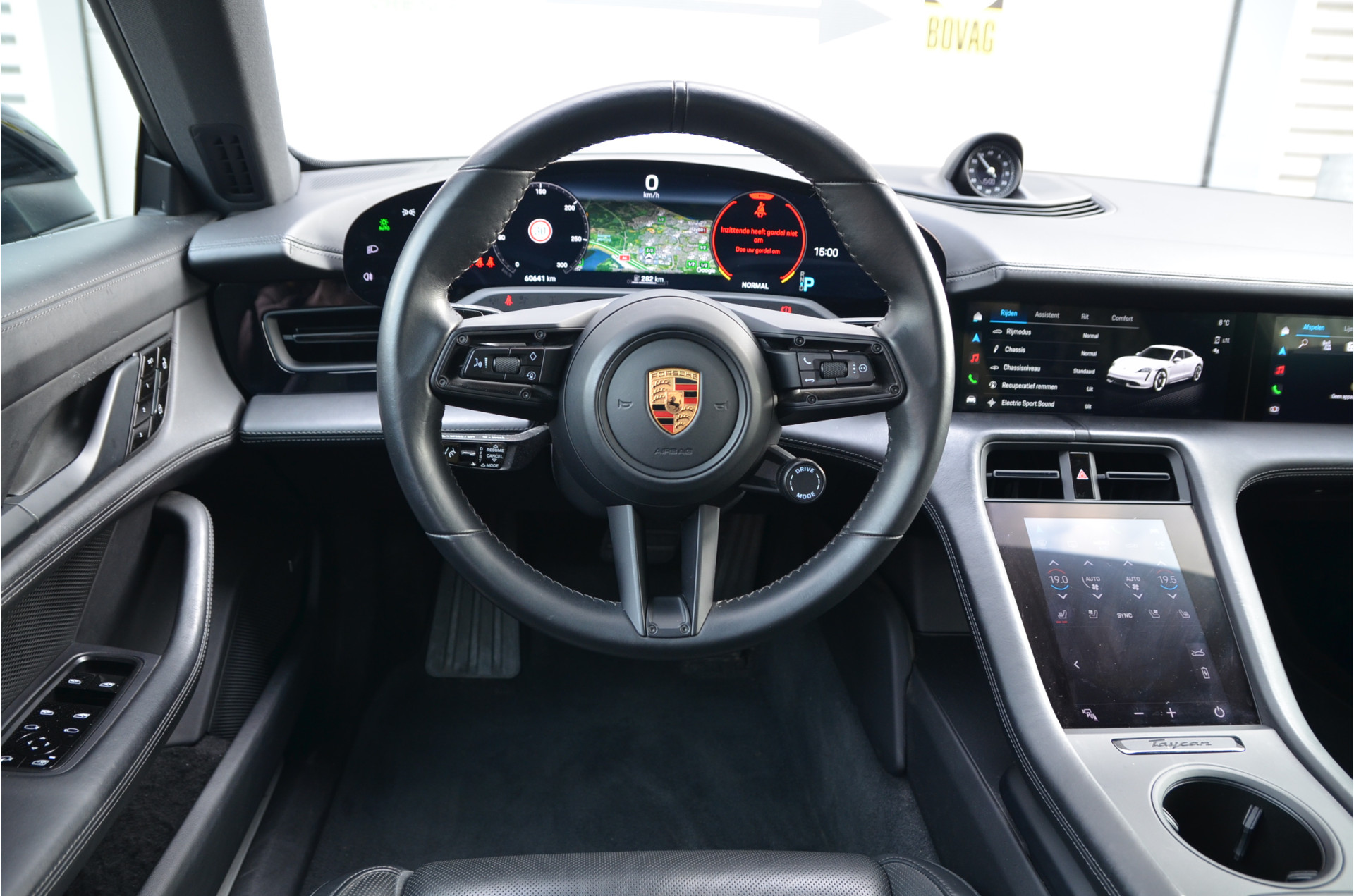 Foto van Porsche Taycan 4s