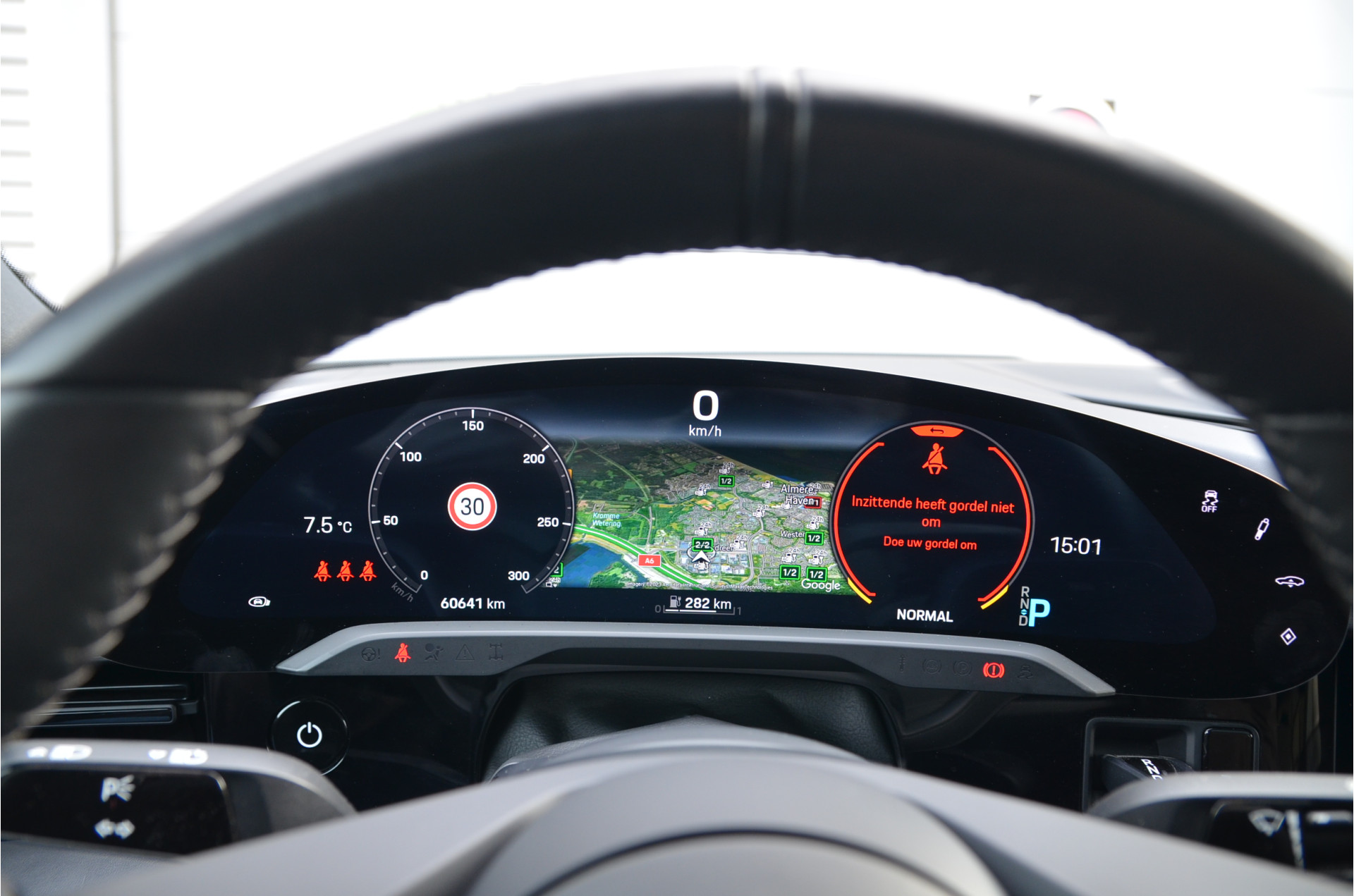 Foto van Porsche Taycan 4s