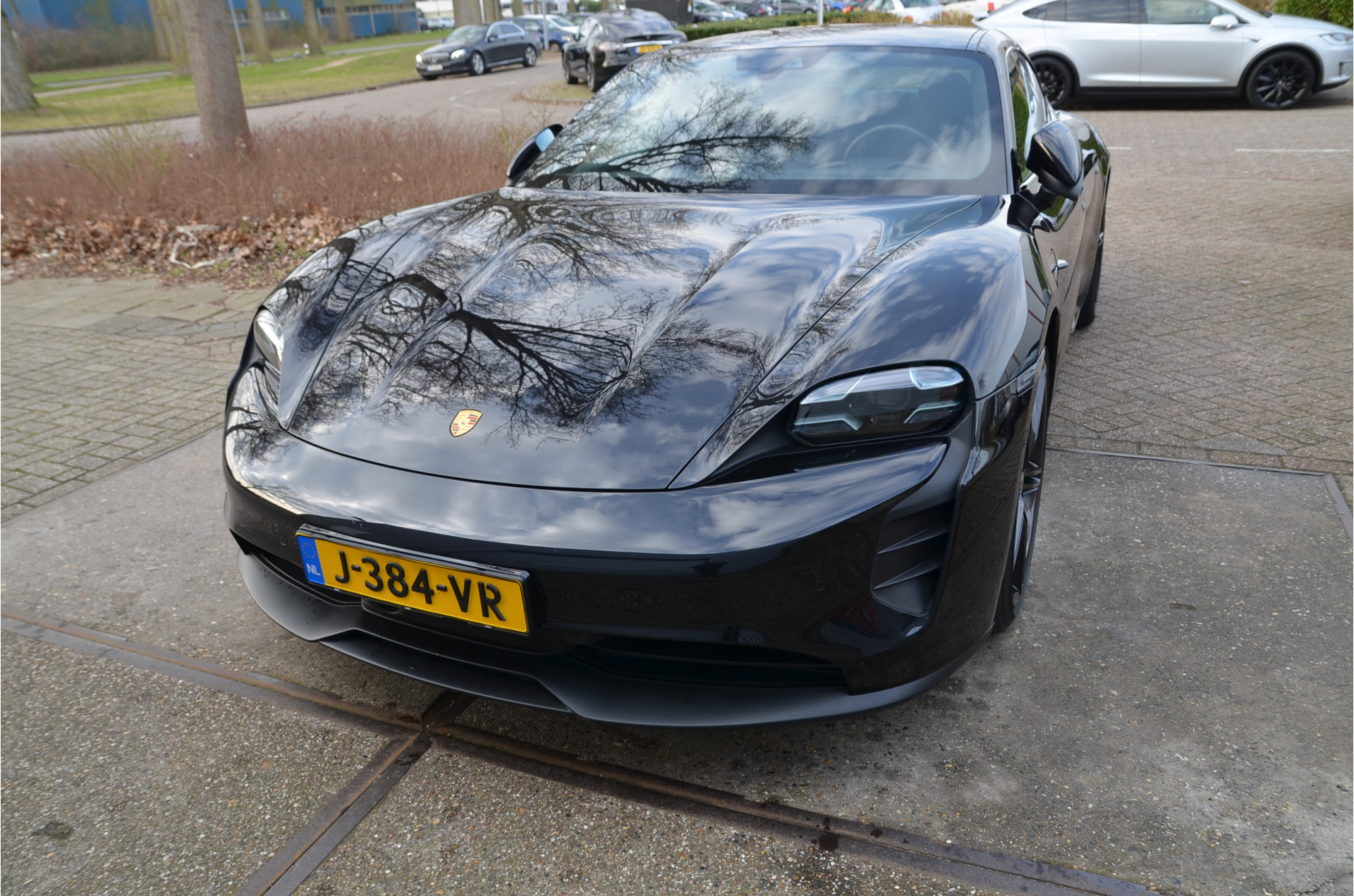 Foto van Porsche Taycan 4s
