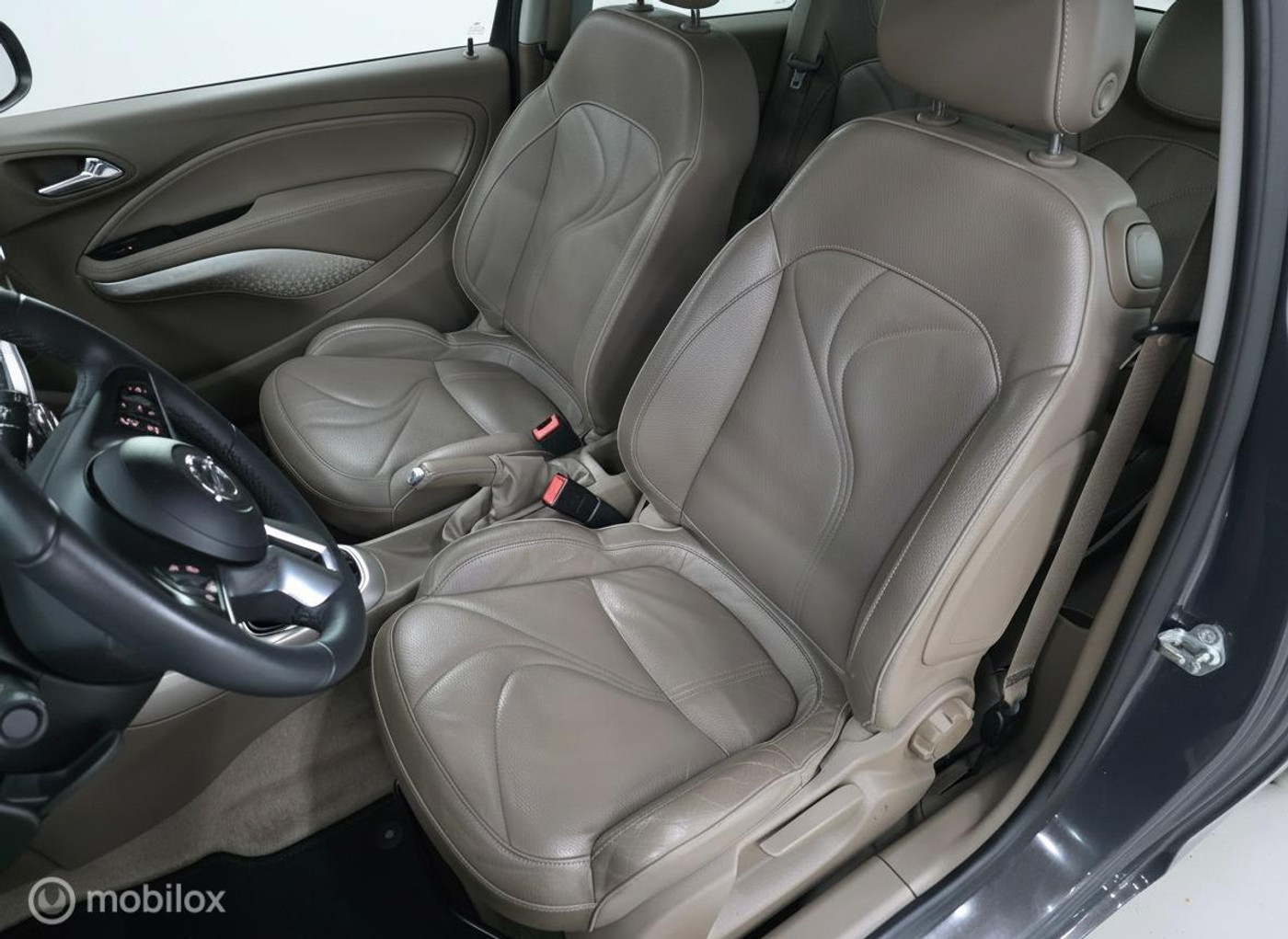 Foto van Opel Adam