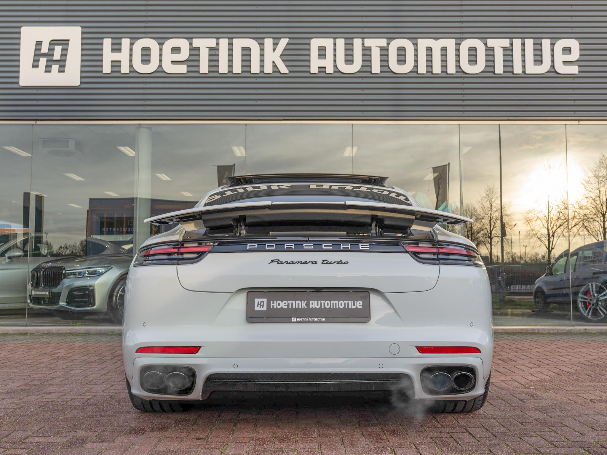 Foto van Porsche Panamera Turbo