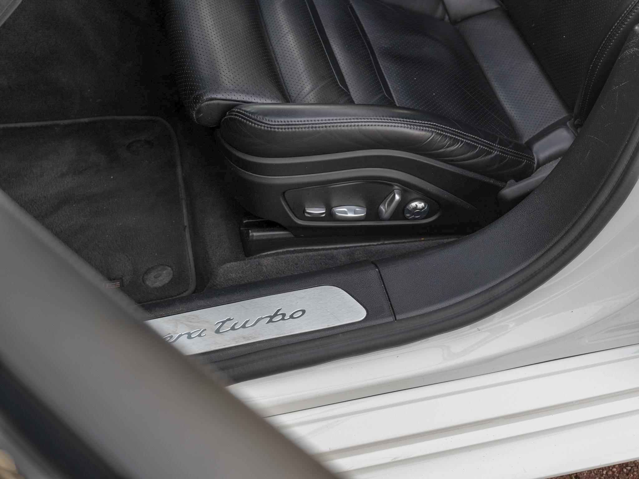 Foto van Porsche Panamera Turbo