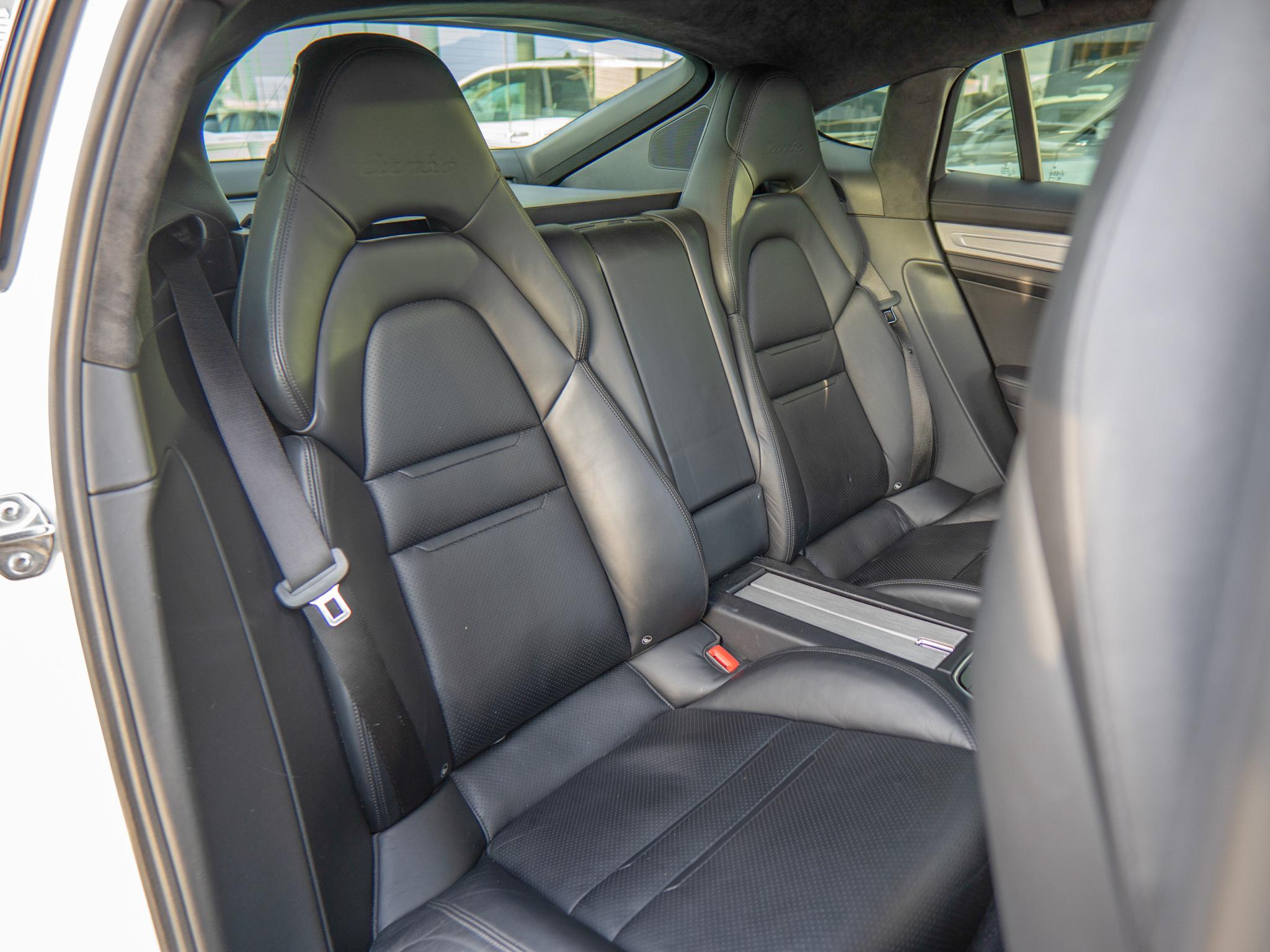 Foto van Porsche Panamera Turbo