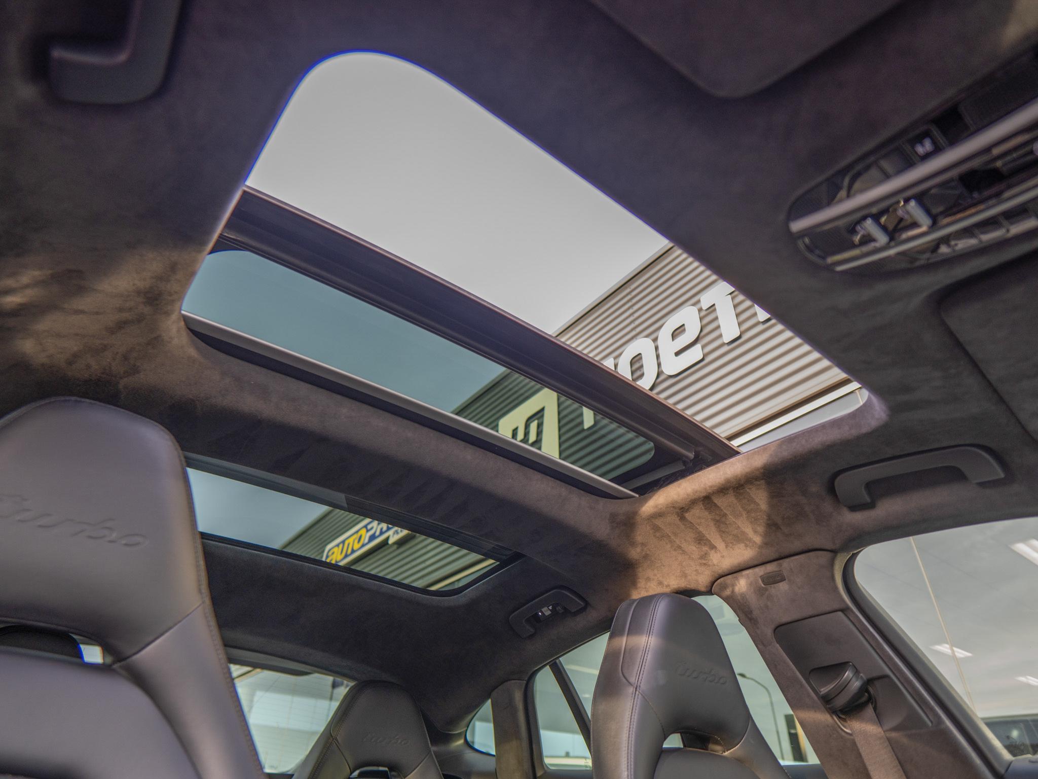 Foto van Porsche Panamera Turbo