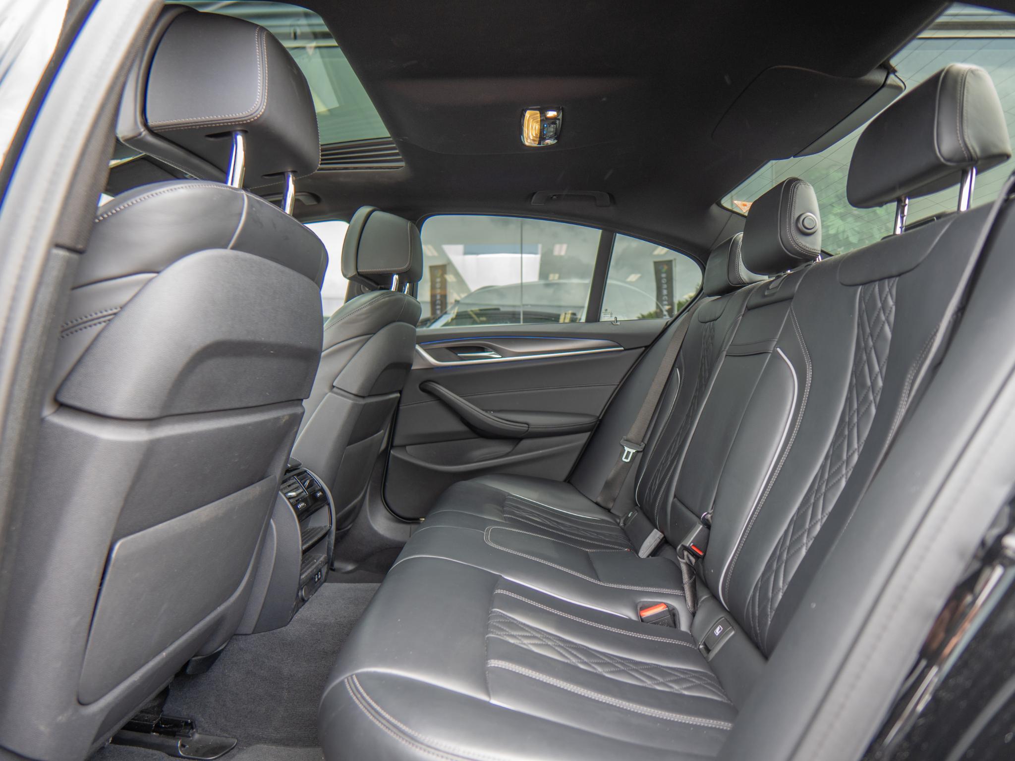 Foto van BMW 530i