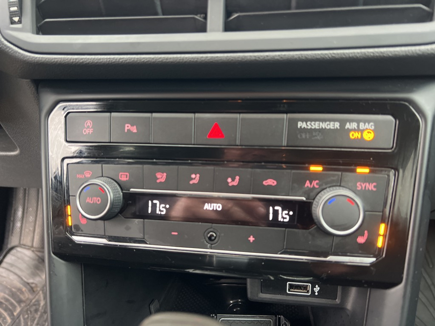 Foto van Volkswagen T-cross
