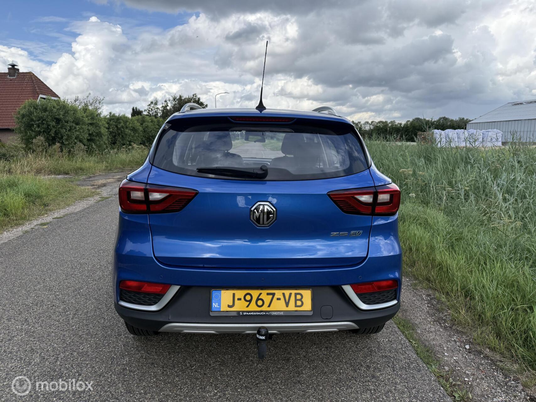 Foto van MG MG ZS Ev