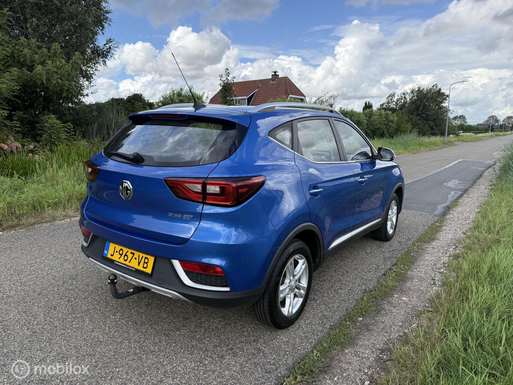 Foto van MG MG ZS Ev