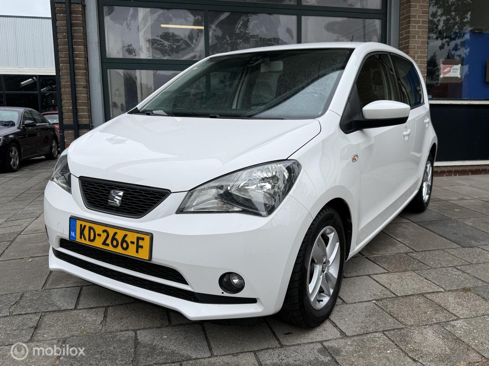 Seat Mii 1.0 Sport Connect Airco | Cruise controle | PDC 2016 - voorkant