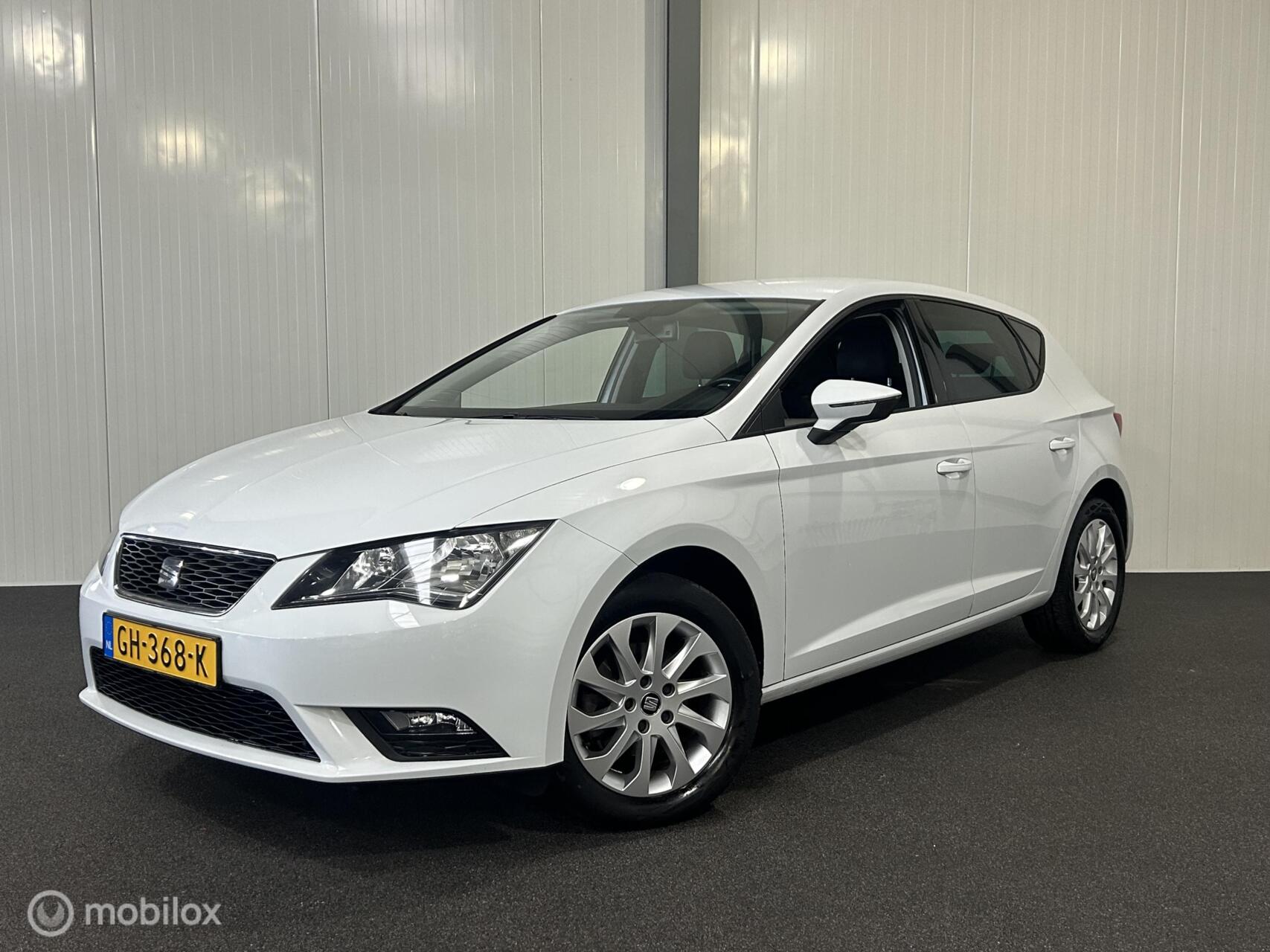 Seat Leon 1.2 TSI Style [ NAP climate cruise PDC ] 2015 - voorkant