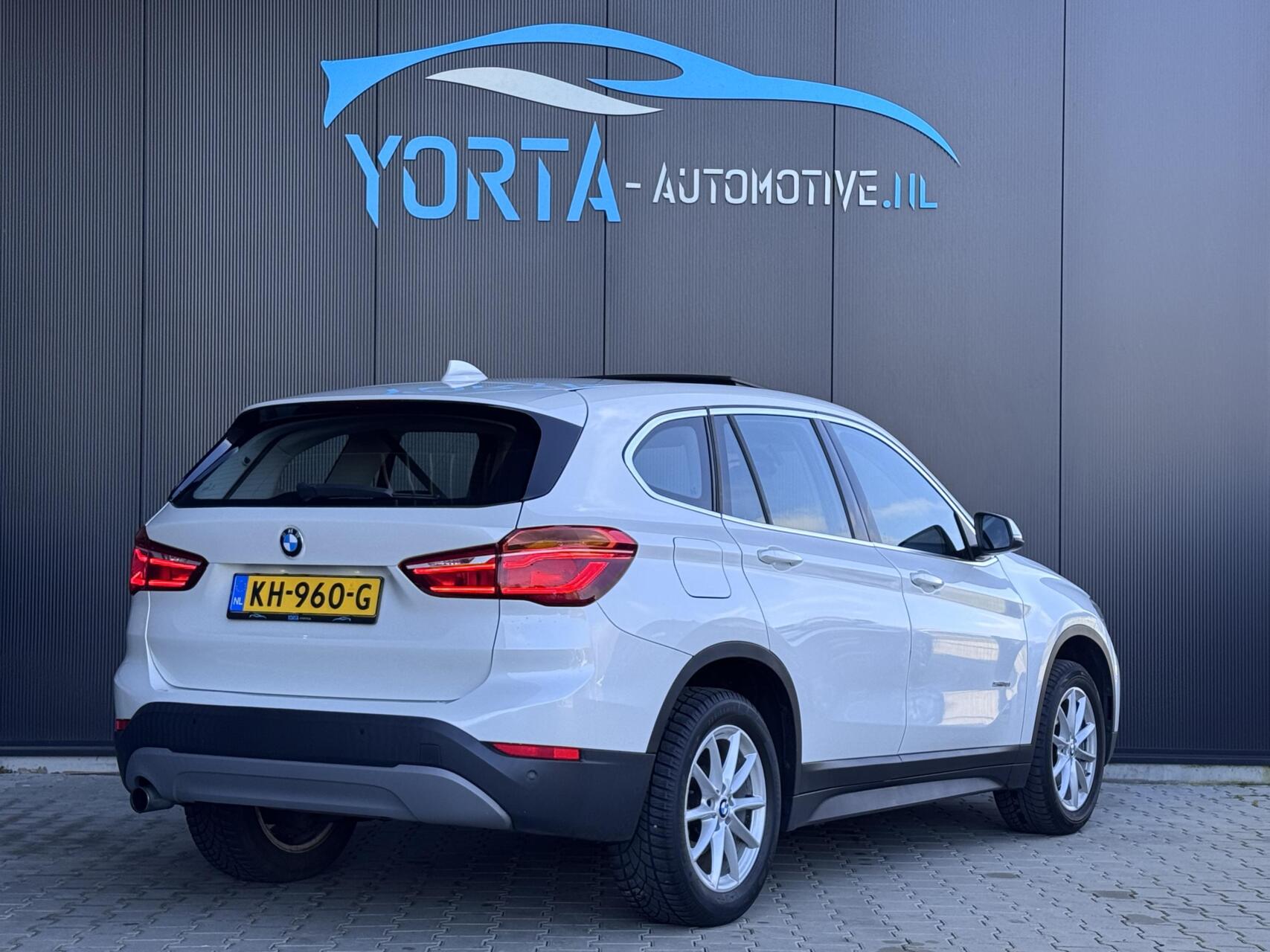 Foto van BMW X1