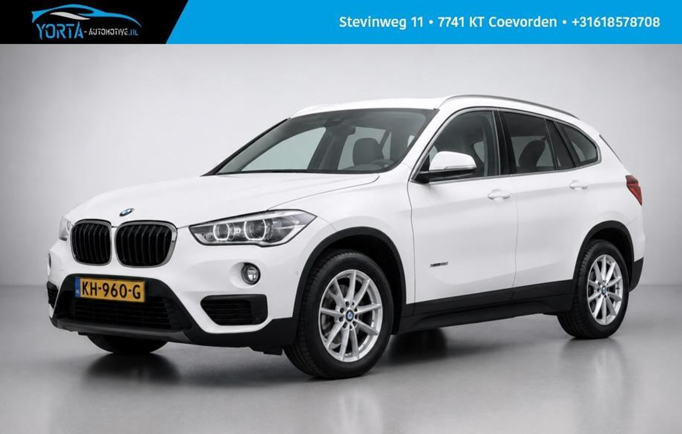 BMW X1 sDrive18i High Executive AUTOMAAT|NL AUTO|PANO|LEDER 2016 - voorkant