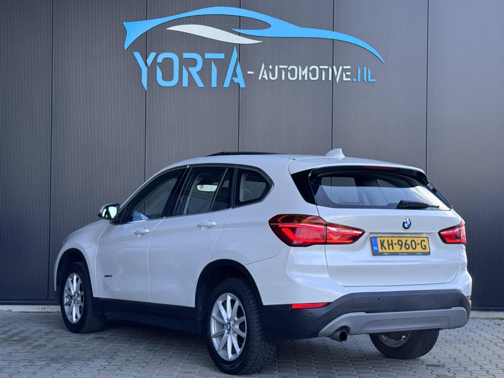 Foto van BMW X1