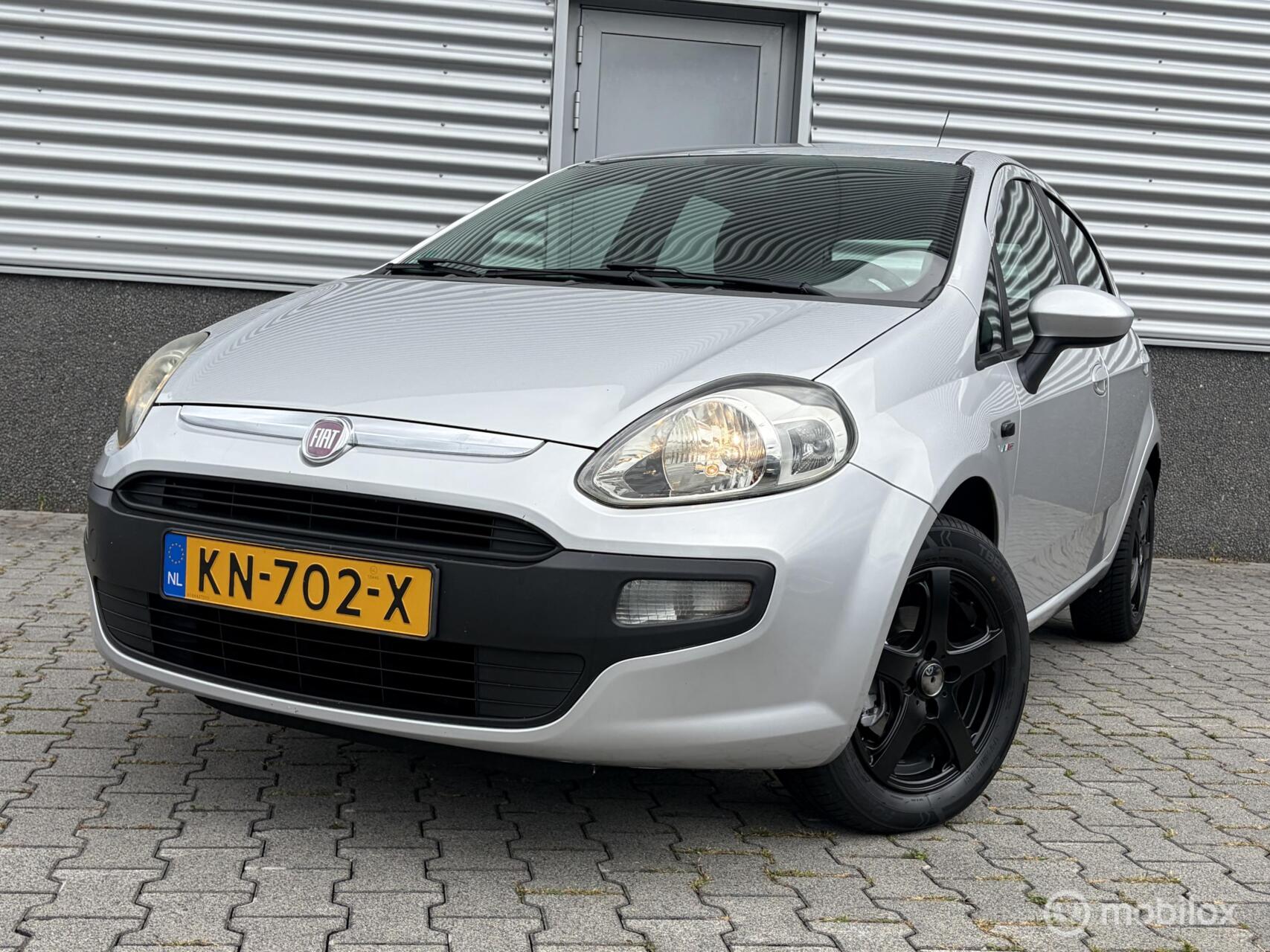 Fiat Fiat Punto 1.4 Dynamic zeer nette auto! 2009 - voorkant