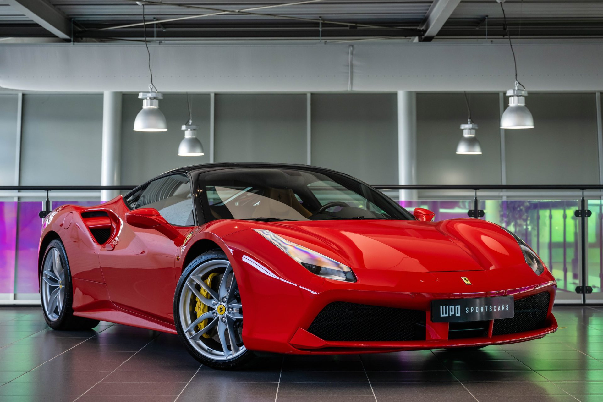 Ferrari 488 3.9 GTB HELE 2016 - voorkant