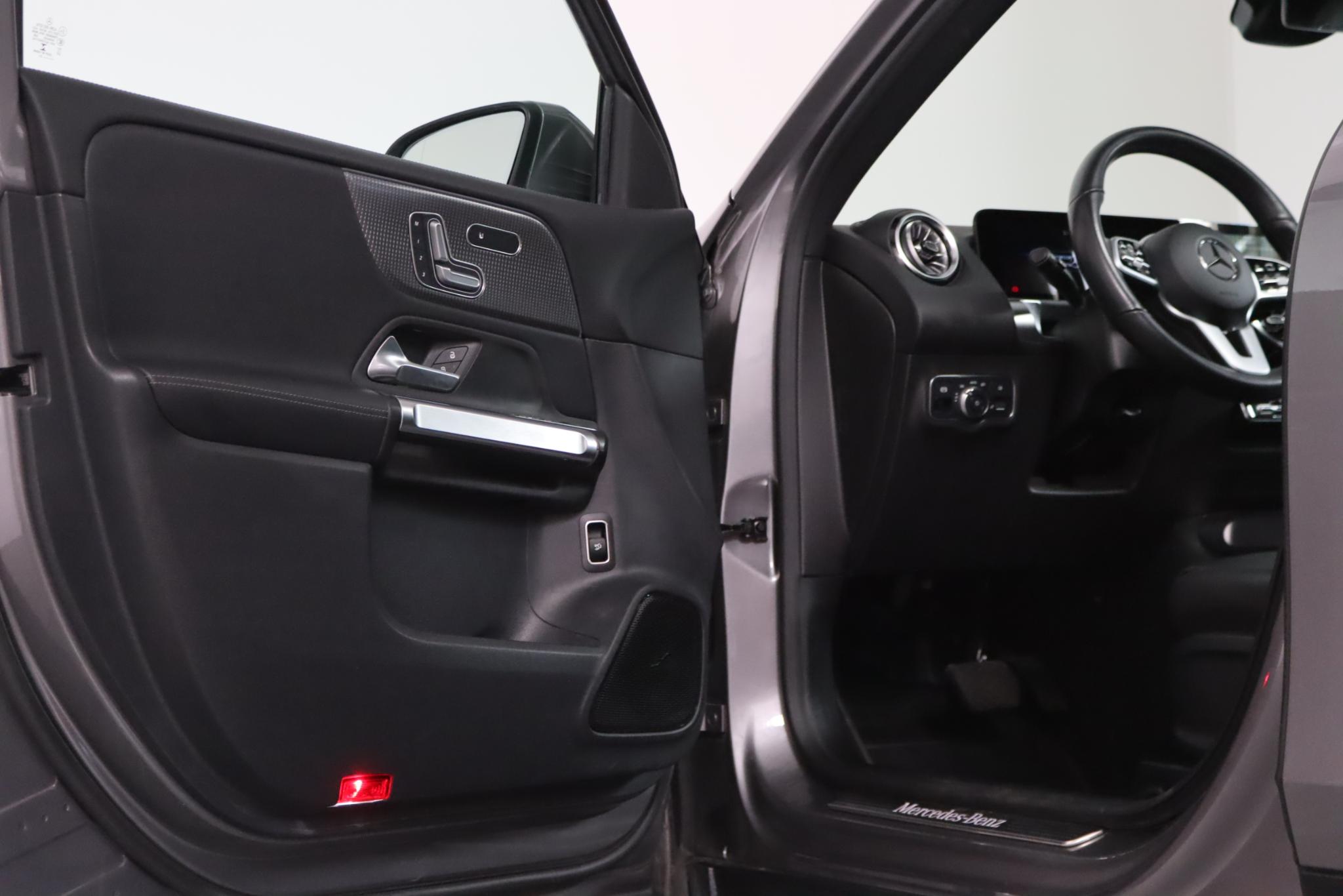 Foto van Mercedes-Benz GLB