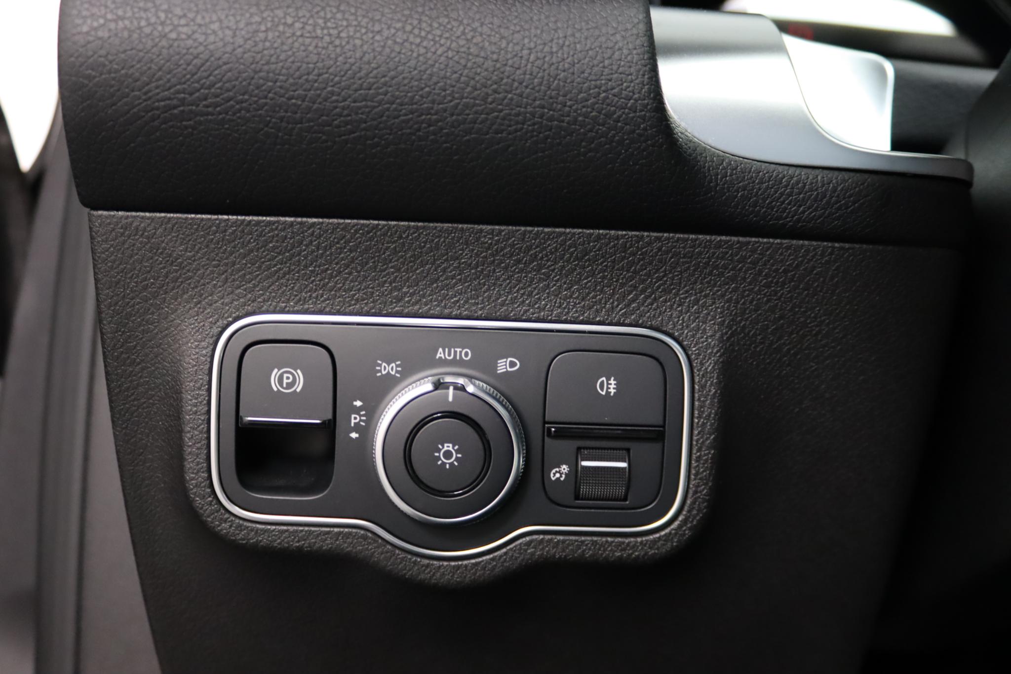 Foto van Mercedes-Benz GLB