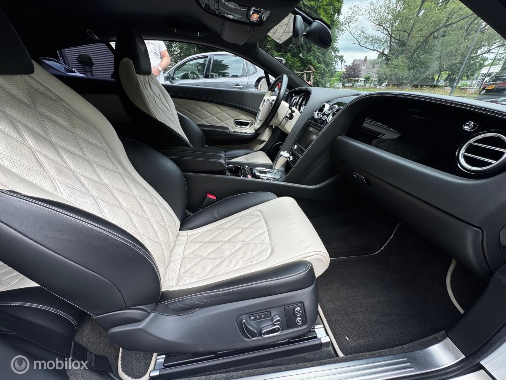 Foto van Bentley Continental GT