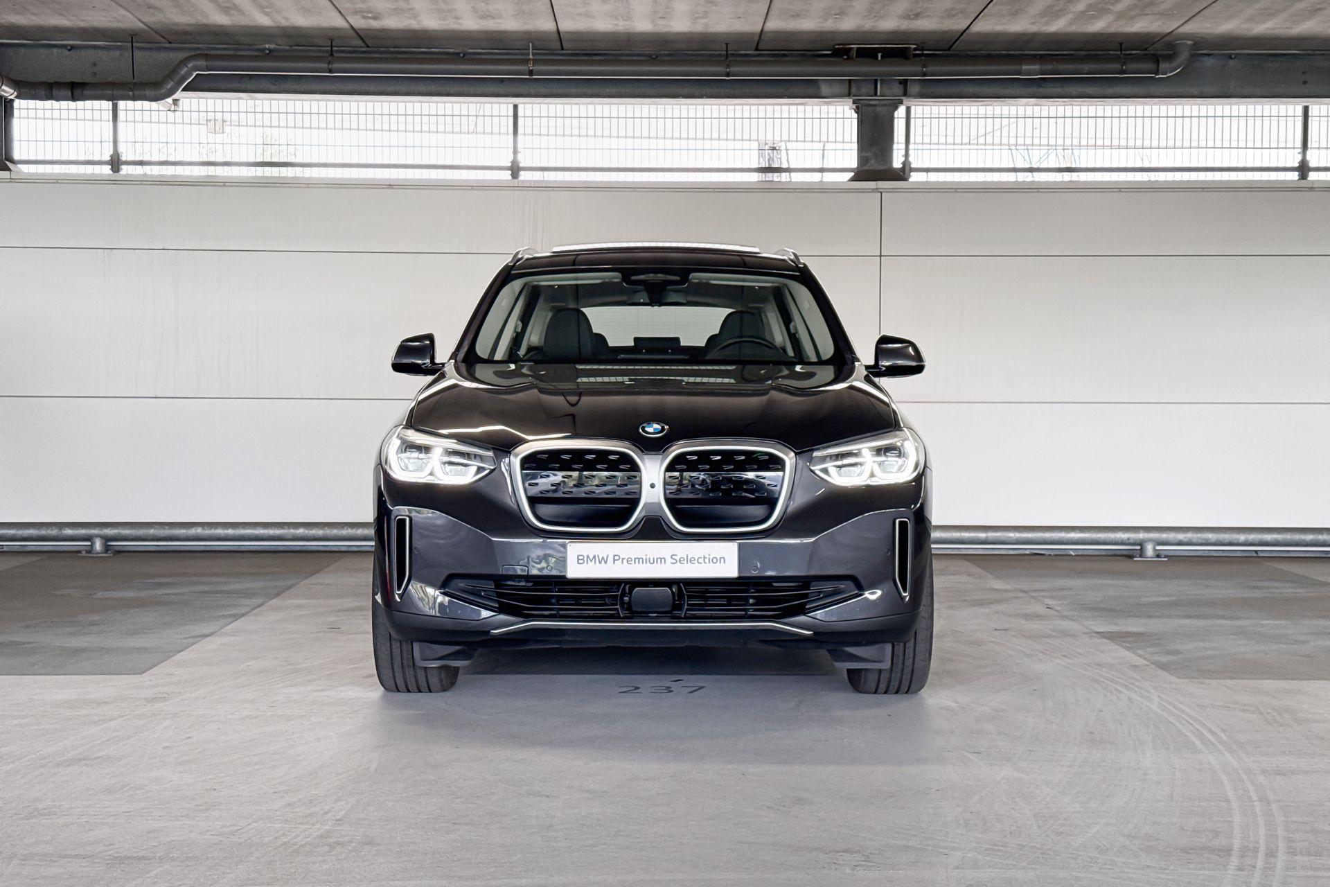 Foto van BMW Ix3