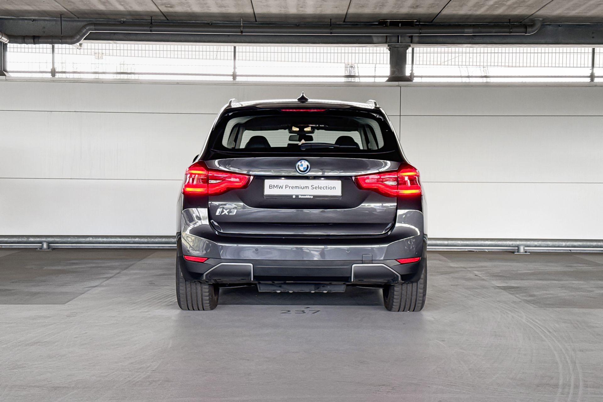 Foto van BMW Ix3