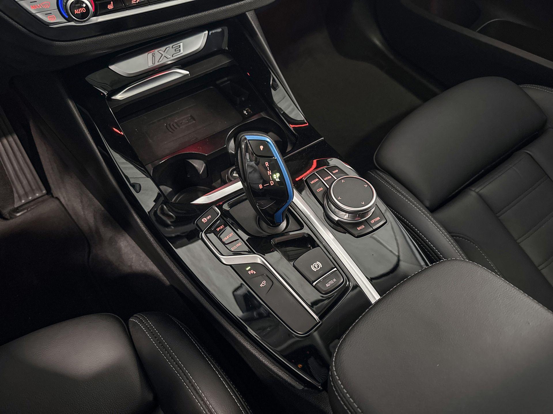 Foto van BMW Ix3