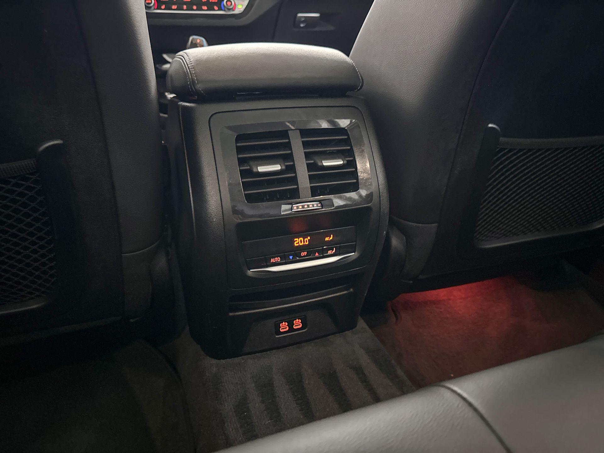 Foto van BMW Ix3