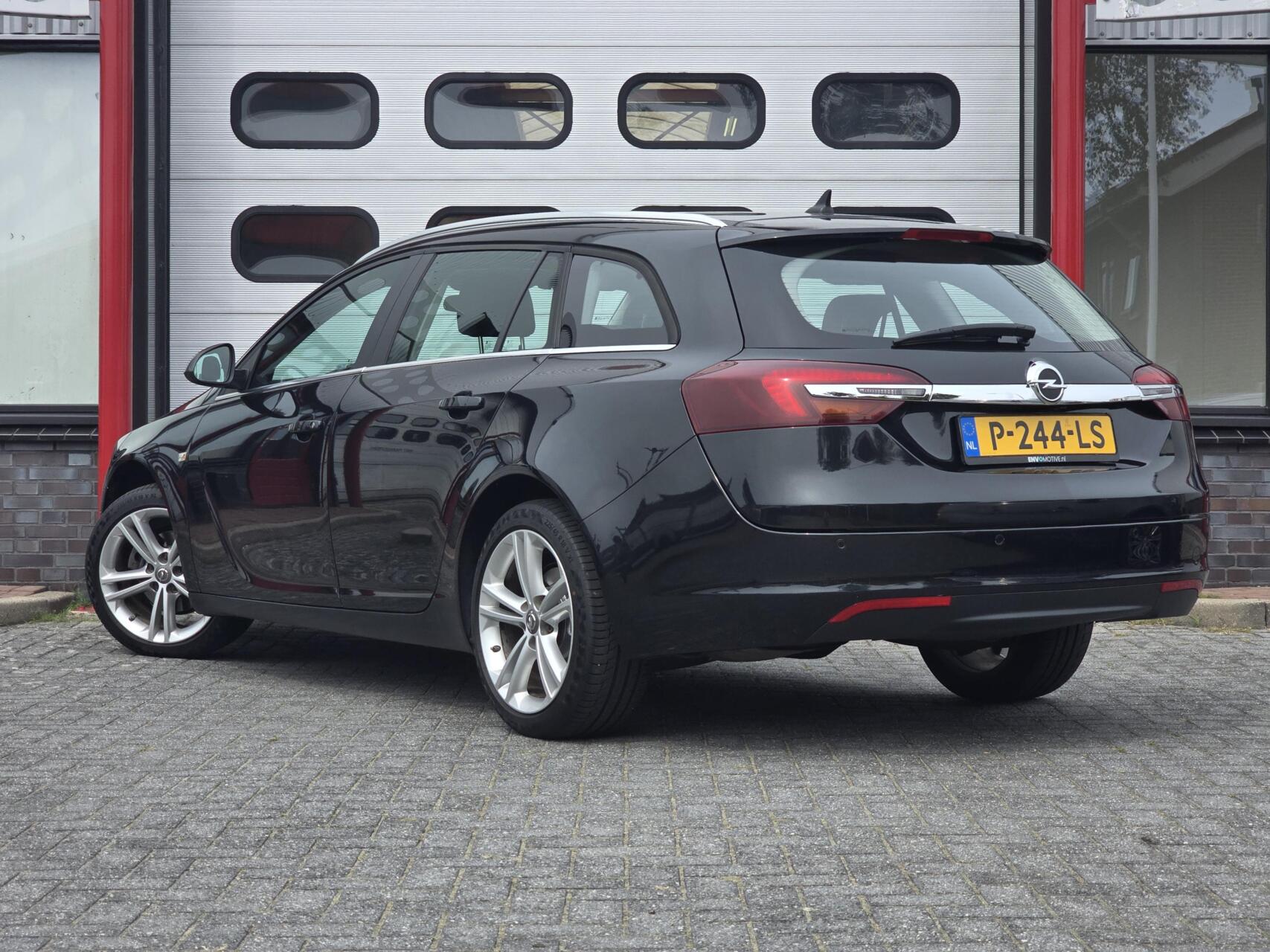 Foto van Opel Insignia Sports Tourer SW