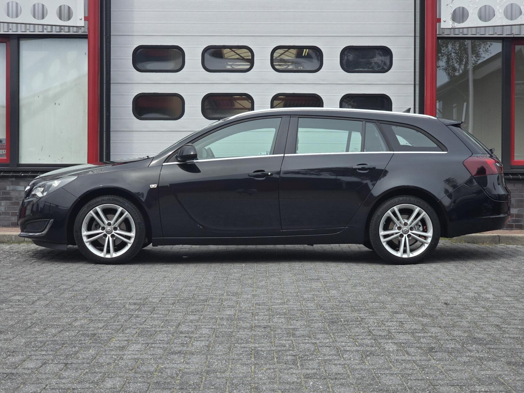 Foto van Opel Insignia Sports Tourer SW