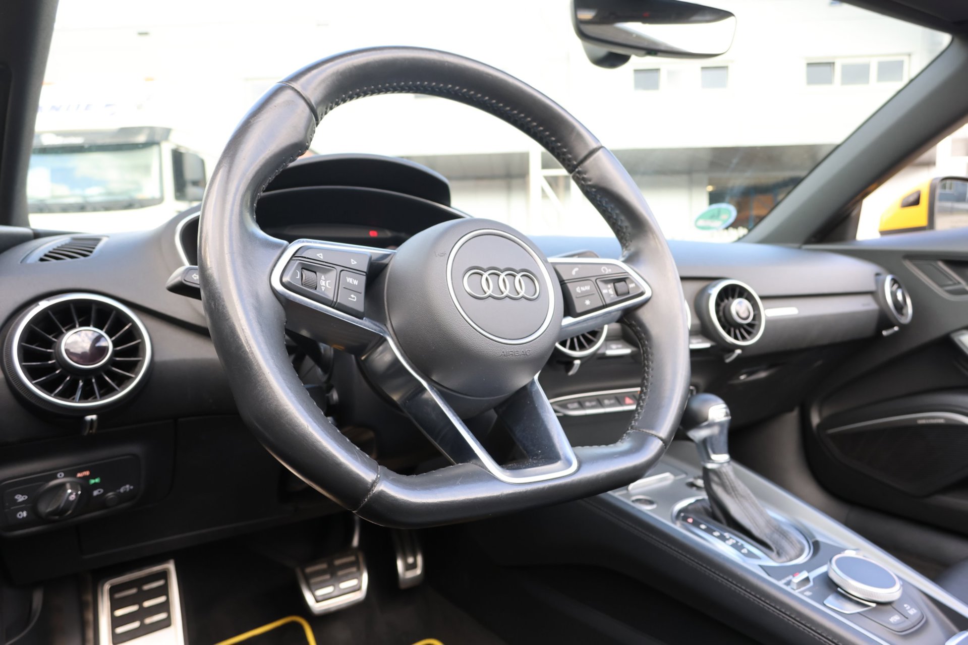 Foto van Audi TT Roadster