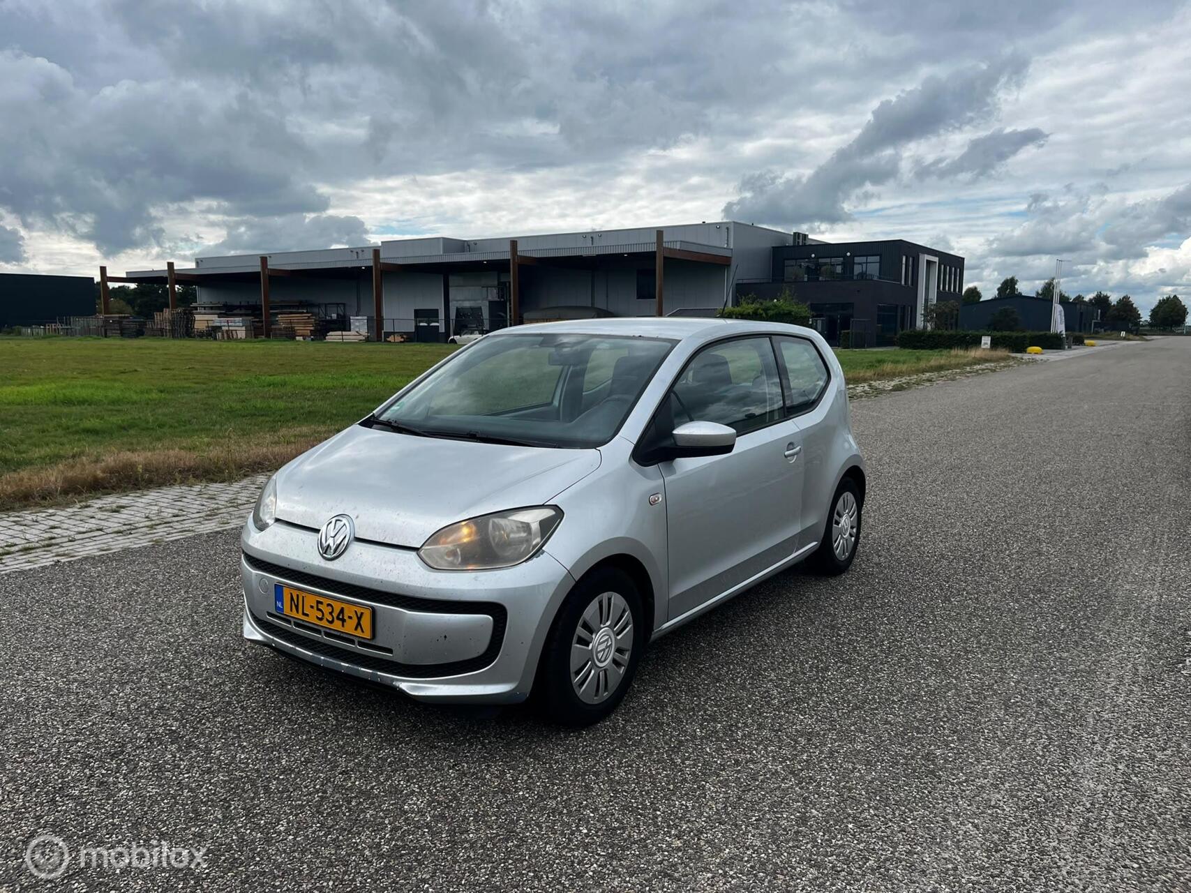 Volkswagen Up 1.0 take up! BlueMotion Airco / NAP / CV 2012 - voorkant