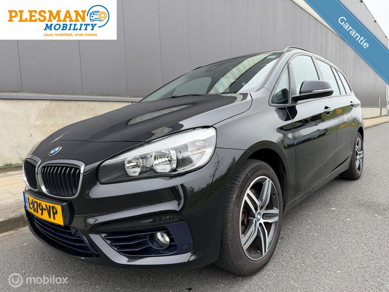 BMW 218i Gran Tourer 218i High Executive 2017 - voorkant