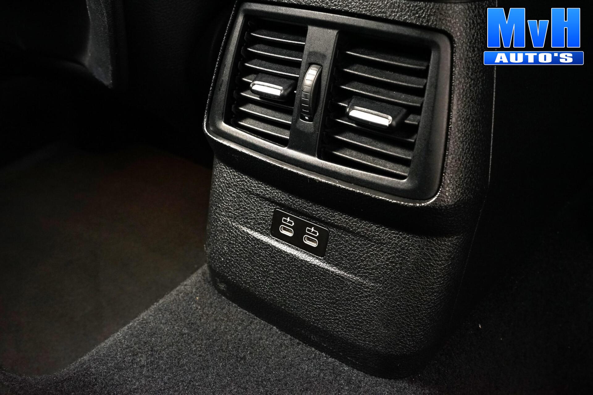 Foto van BMW 218i Active Tourer