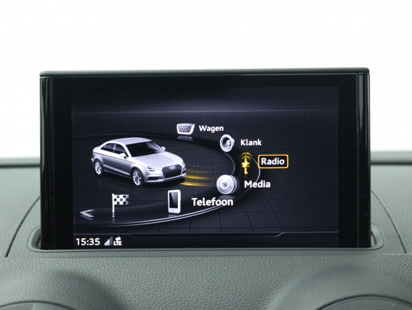 Foto van Audi A3 Limousine