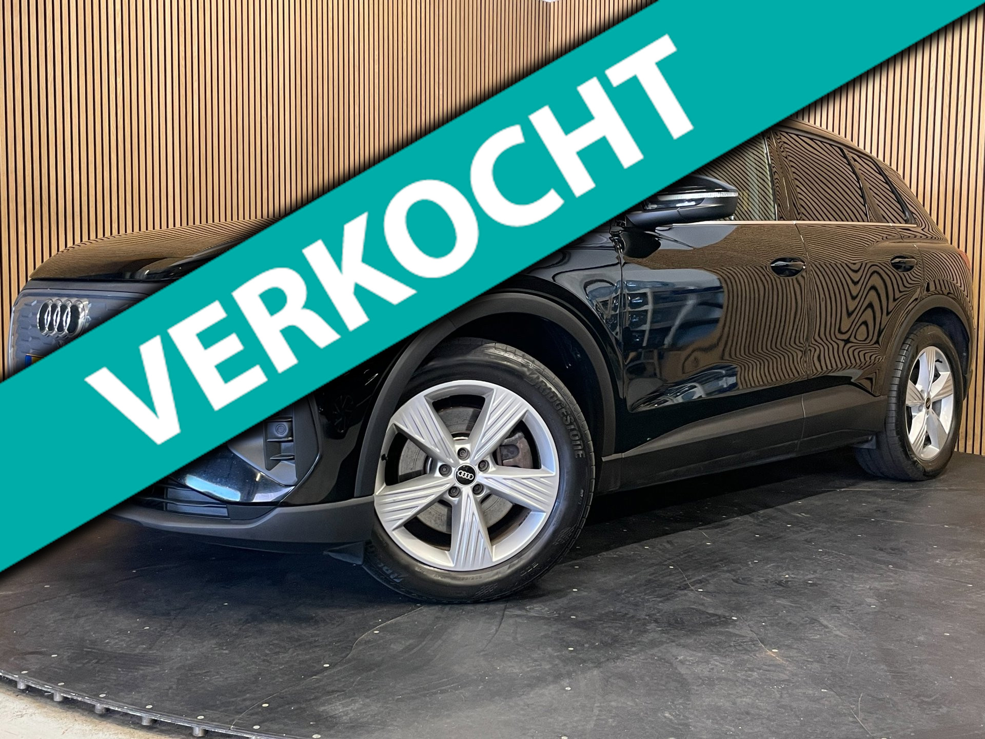 Audi Q4 40 E-tron 40 Advanced edition 77 kWh|89% SOH|ELEK.TREKHAAK|ACC|CARPLAY|CAMERA|STOELVERWARM.|NAP|NL-AUTO|INCL.BTW|1e EIGENAAR| 2021 - voorkant