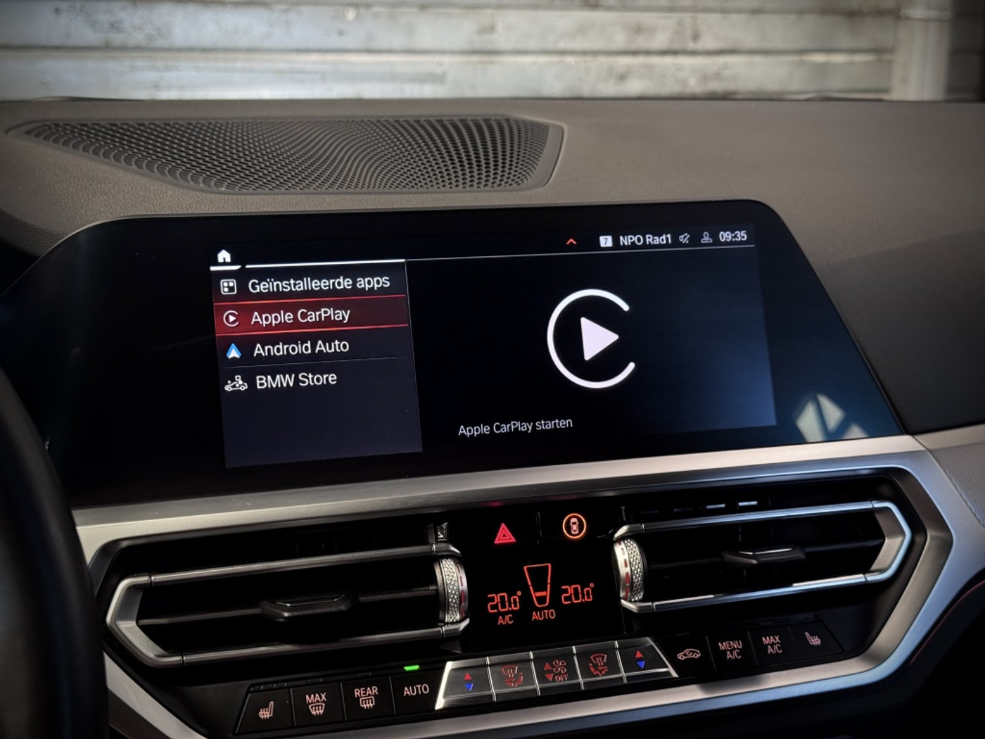 Foto van BMW 330i