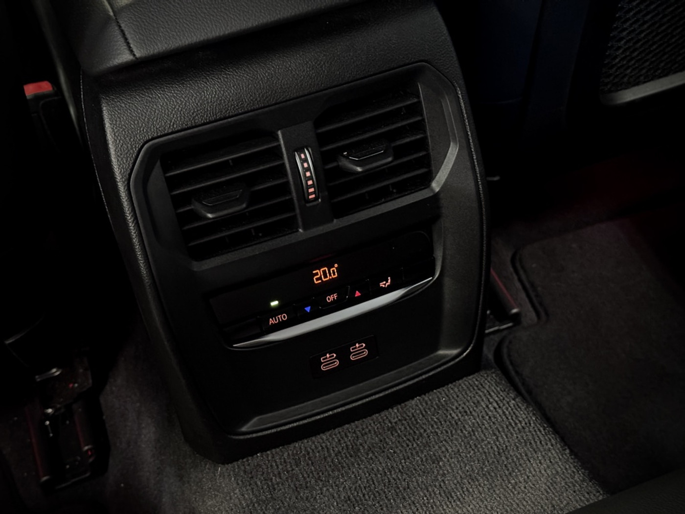 Foto van BMW 330i