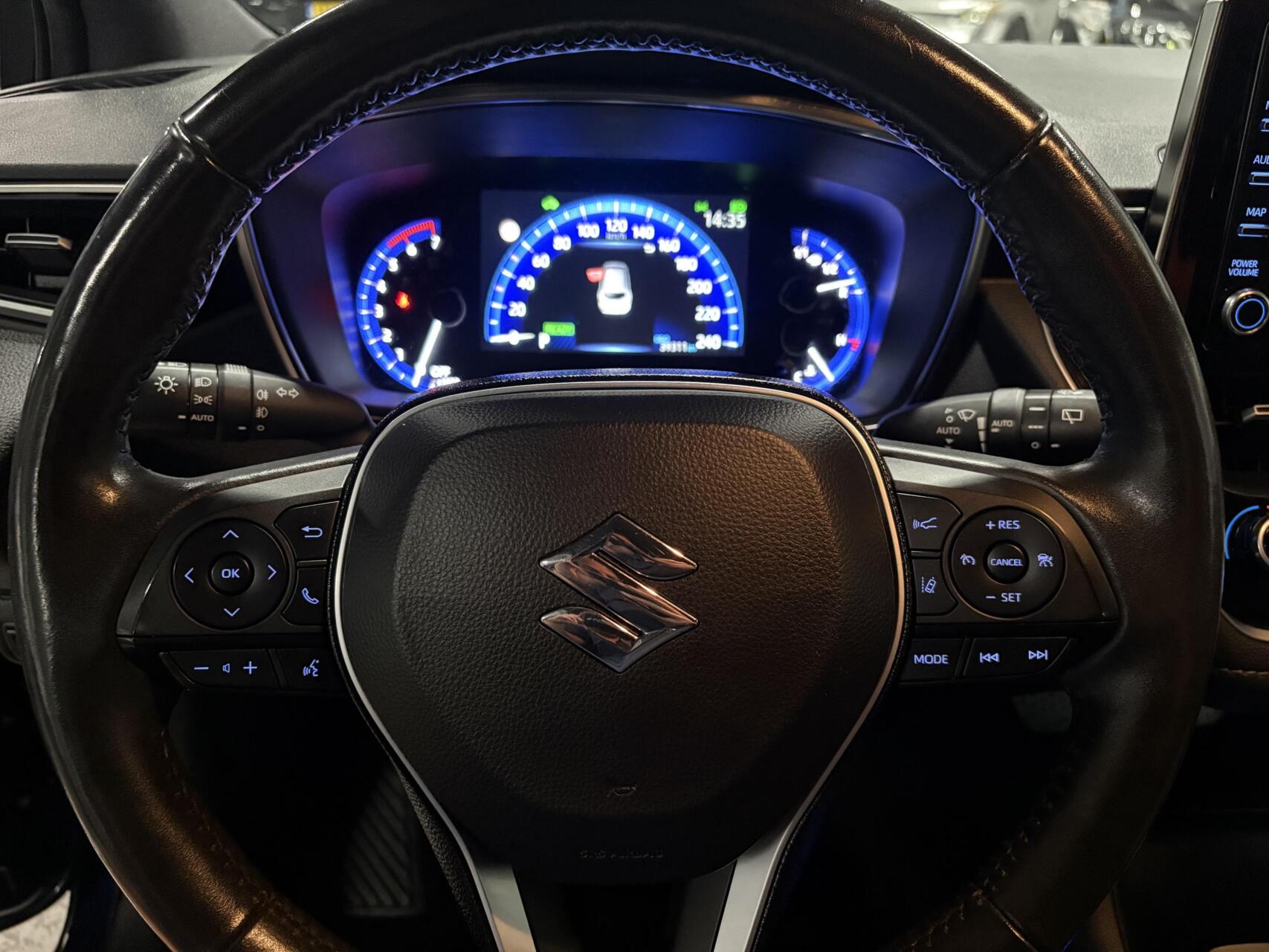 Foto van Suzuki Suzuki Swace