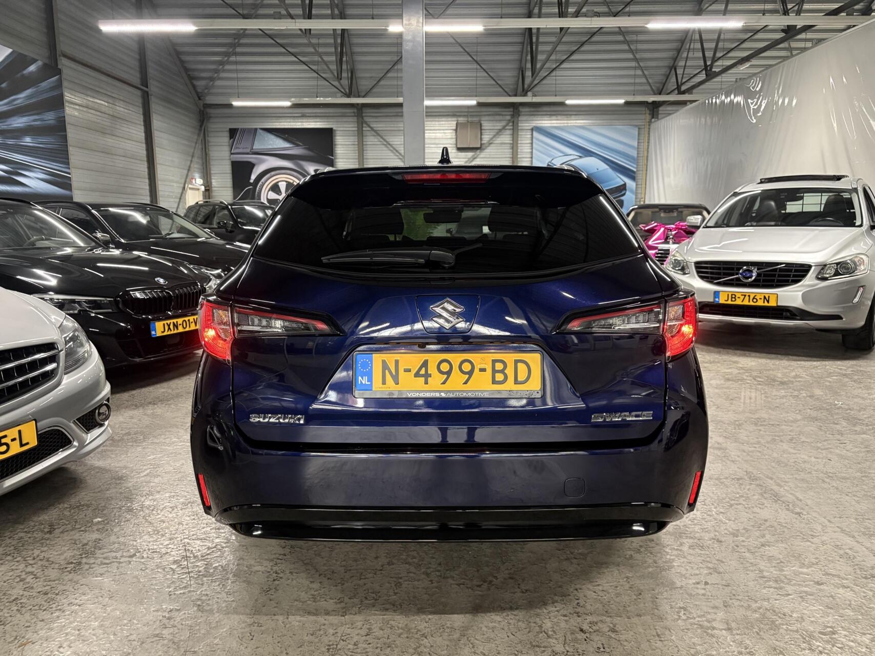 Foto van Suzuki Suzuki Swace