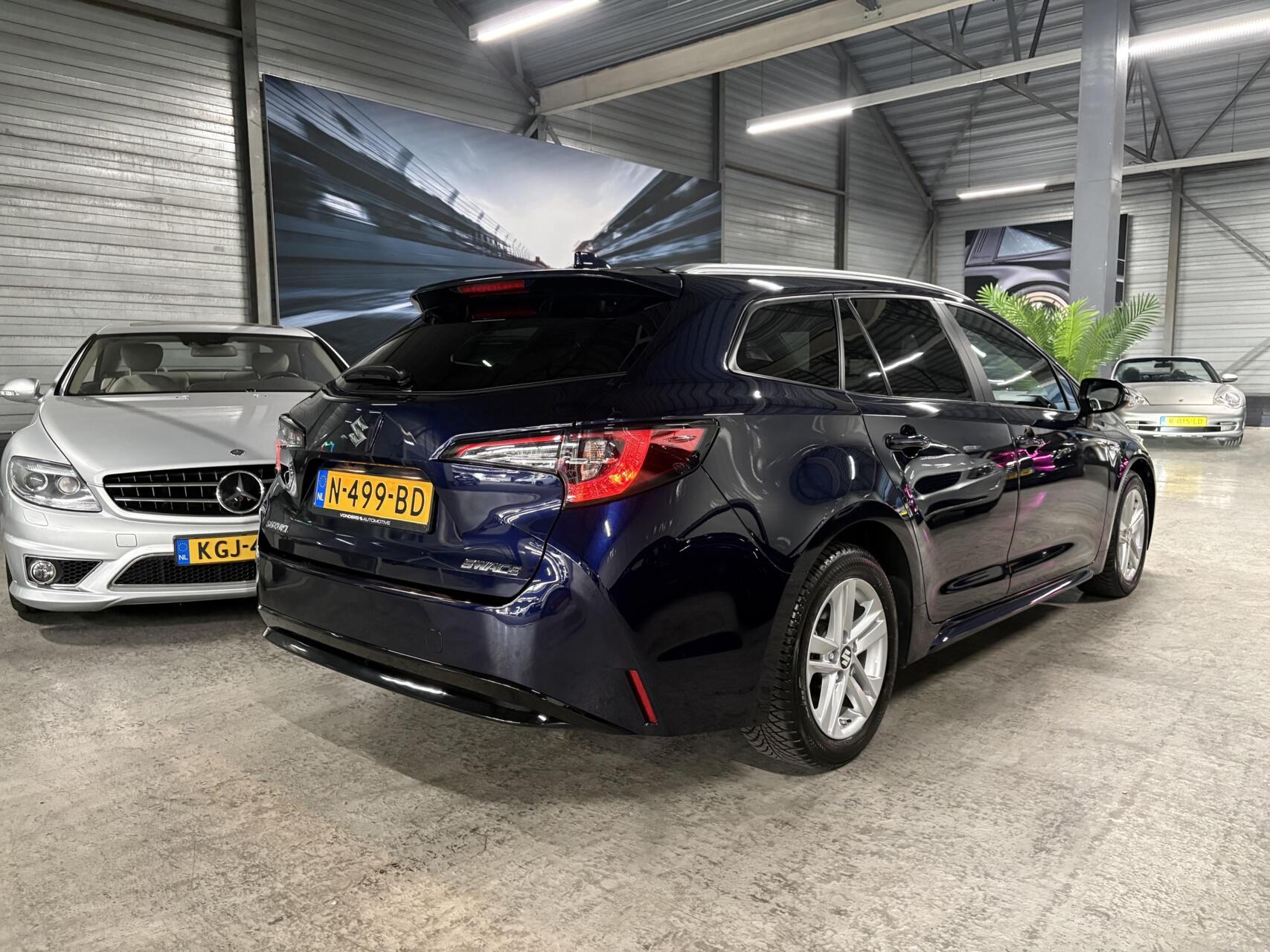 Foto van Suzuki Suzuki Swace