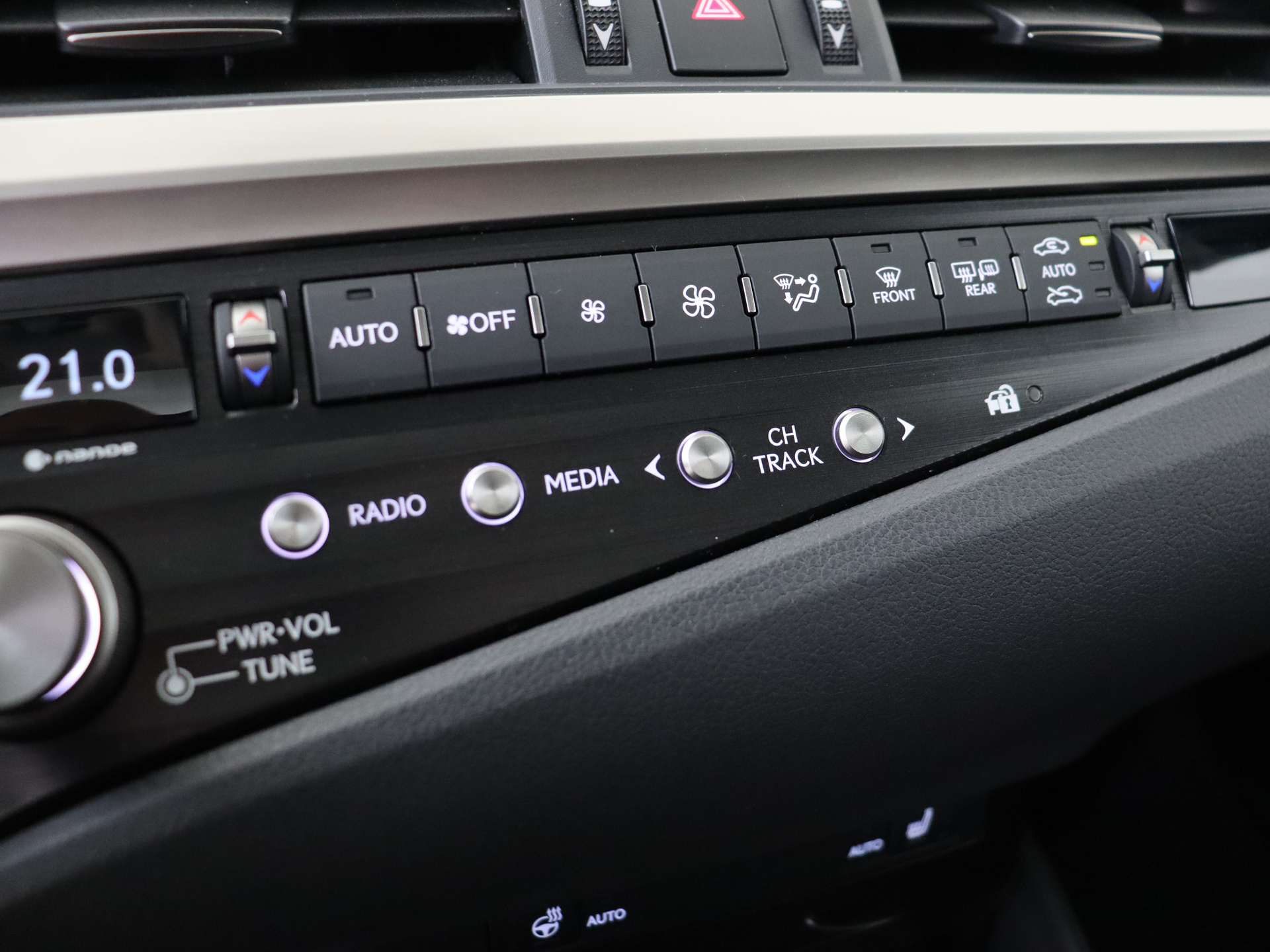 Foto van Lexus Lexus Es300h