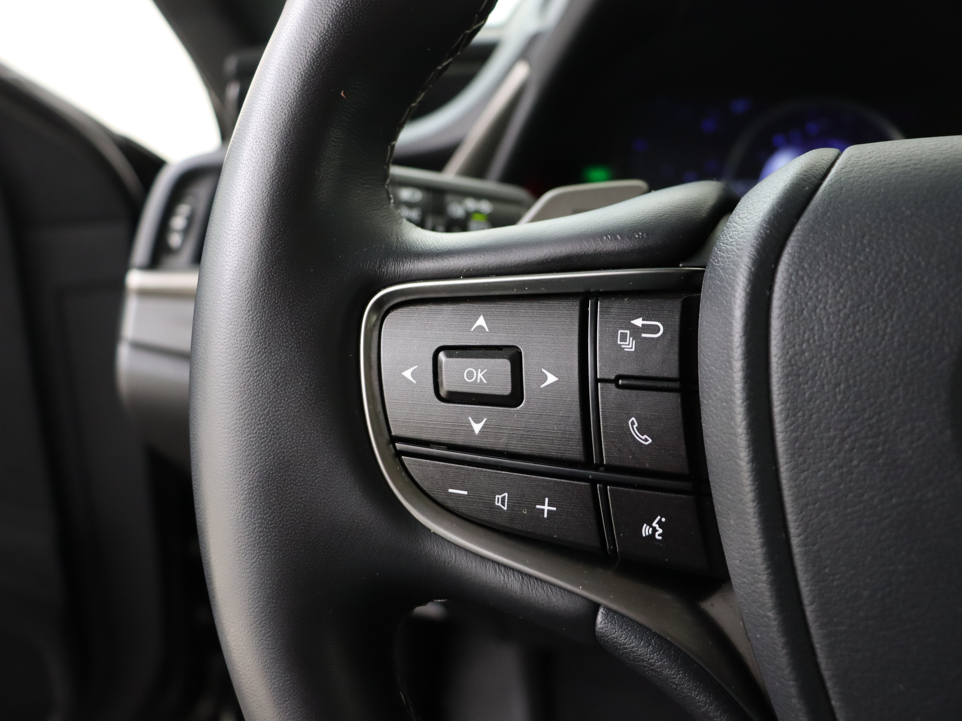 Foto van Lexus Lexus Es300h