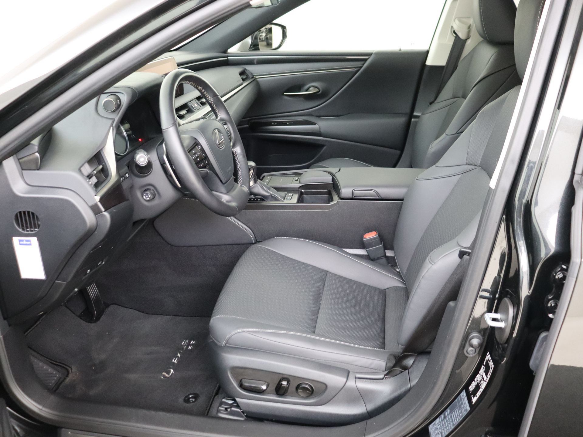 Foto van Lexus Lexus Es300h