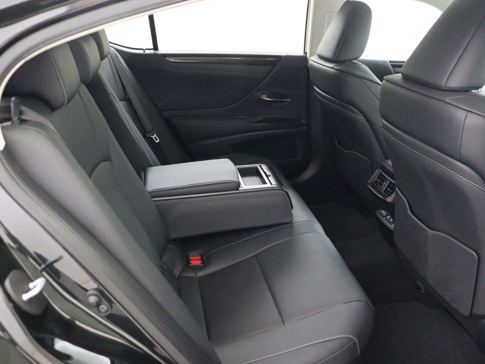 Foto van Lexus Lexus Es300h