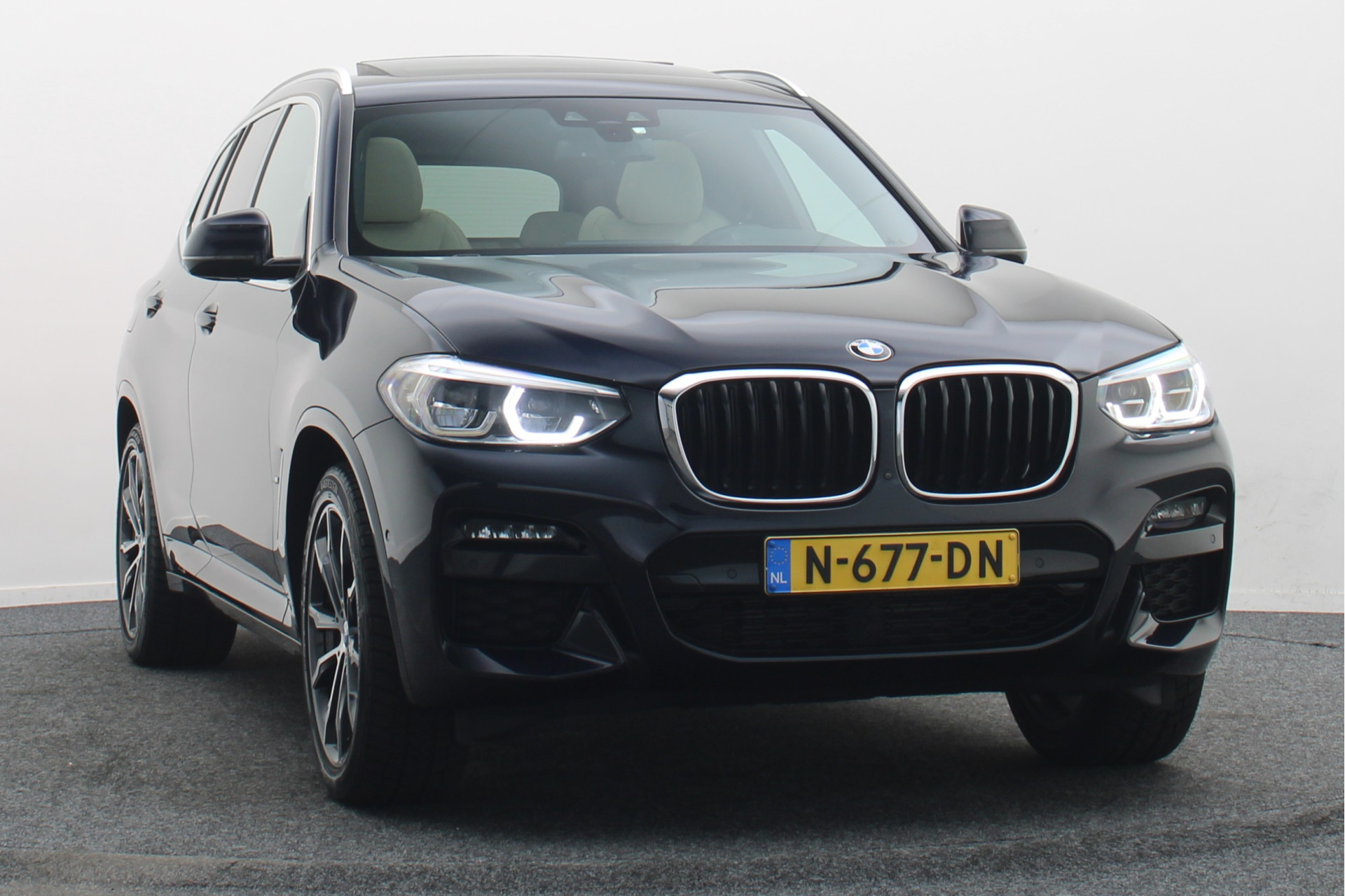 Foto van BMW X3 Xdrive30e